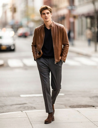 Какие ботинки челси носить с темно-коричневым бомбером мужчине