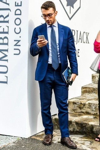 Какие костюмы носить с темно-коричневыми брогами