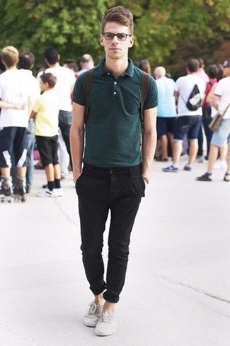 С чем носить темно-коричневый рюкзак из плотной ткани мужчине