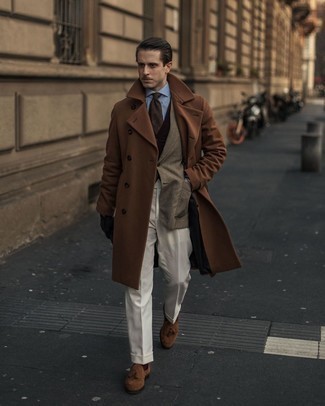 Как носить темно-коричневый кардиган с коричневым длинным пальто