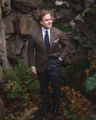 С чем носить темно-коричневый пиджак в клетку мужчине