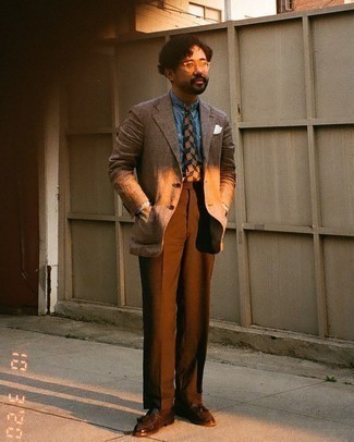 С чем носить темно-коричневый пиджак в клетку мужчине