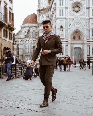 Какие костюмы носить с темно-коричневыми ботинками челси