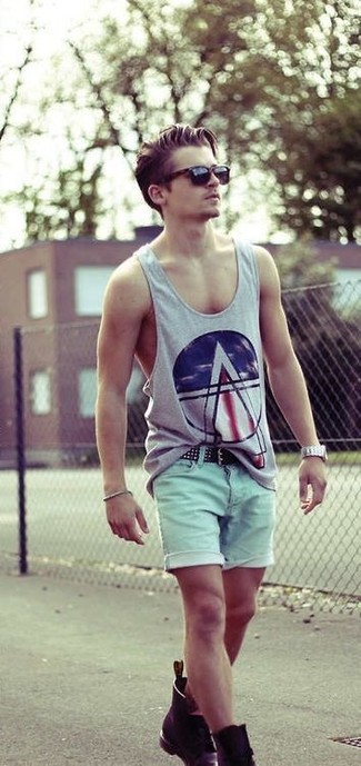 Какие майки носить с темно-коричневыми ботинками челси мужчине