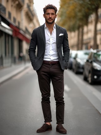 С чем носить темно-коричневые брюки чинос