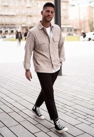 С чем носить темно-коричневые брюки чинос