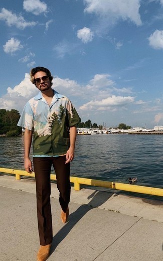 С чем носить темно-коричневые брюки чинос