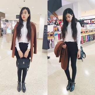 Какие ботильоны носить с темно-коричневым пальто