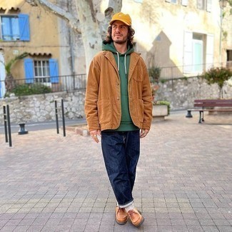 С чем носить темно-коричневый вельветовый пиджак мужчине