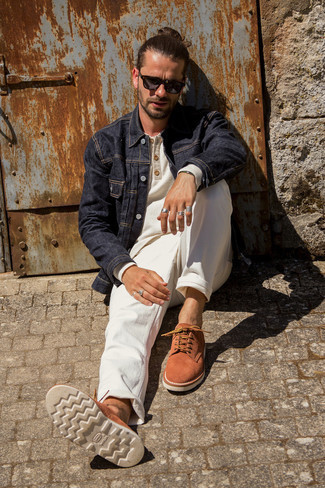 Какие джинсы носить с темно-коричневыми туфлями дерби