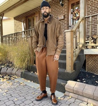 Какие короткие дубленки носить с темно-коричневыми туфлями дерби