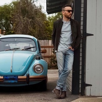 Какие бомберы носить с темно-коричневыми ботинками дезертами