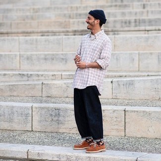 Какие джинсы носить с темно-коричневыми ботинками дезертами