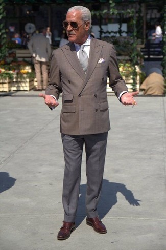 Какие монки с двумя ремешками носить с темно-коричневым двубортным пиджаком