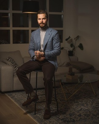 С чем носить темно-коричневые классические брюки мужчине