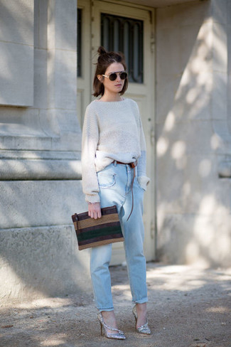 С чем носить темно-коричневый кожаный клатч в горизонтальную полоску