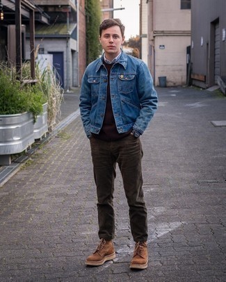 Какие повседневные ботинки носить с темно-коричневыми джинсами мужчине