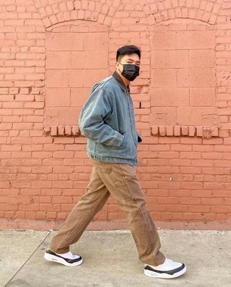 Какие куртки харрингтон носить с темно-коричневыми джинсами