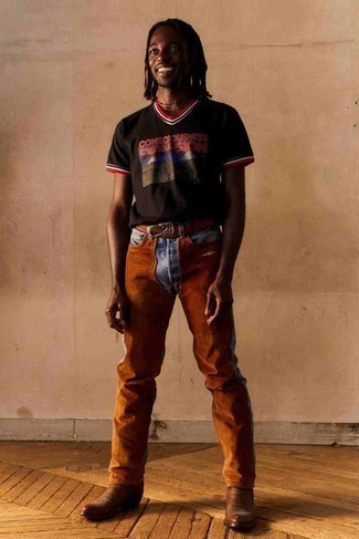 С чем носить темно-коричневые джинсы мужчине