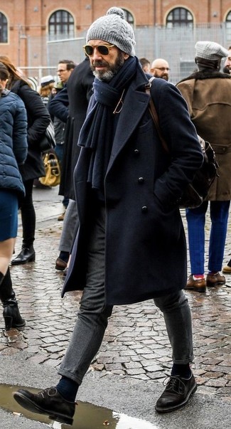 С чем носить темно-коричневый кожаный рюкзак мужчине