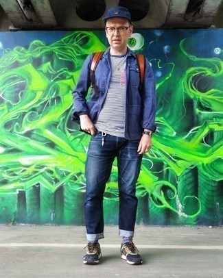 С чем носить темно-коричневый кожаный рюкзак мужчине