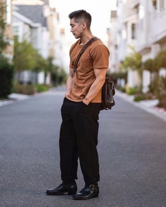 С чем носить темно-коричневую кожаную сумку мужчине