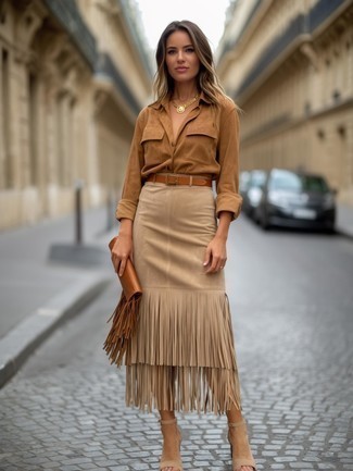 С чем носить темно-коричневую кожаную сумку женщине