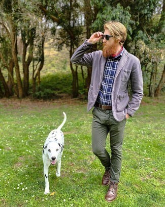 С чем носить темно-коричневый кожаный ремень мужчине