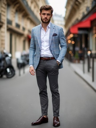 С чем носить темно-коричневые кожаные туфли дерби