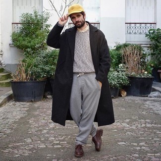 С чем носить темно-коричневые кожаные ботинки дезерты