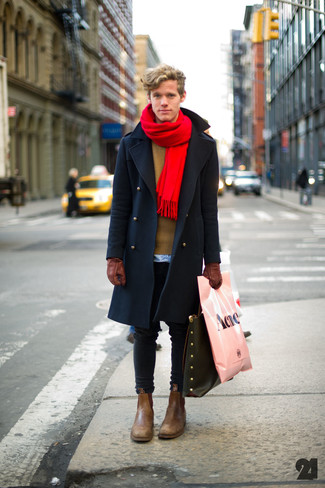 С чем носить темно-коричневые кожаные перчатки мужчине