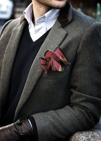 С чем носить темно-коричневые кожаные перчатки мужчине