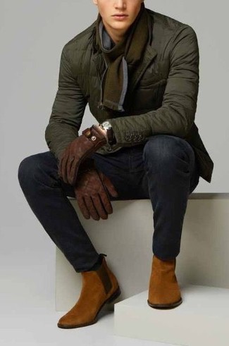 С чем носить темно-коричневые кожаные перчатки мужчине