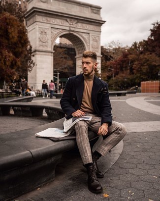 С чем носить темно-коричневые кожаные перчатки мужчине