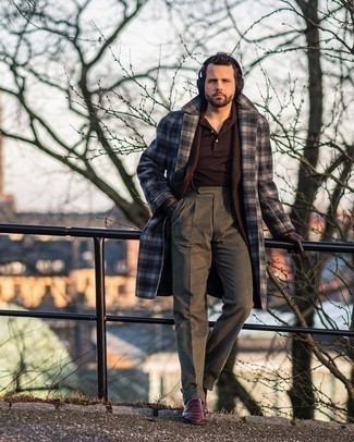 С чем носить темно-коричневые кожаные перчатки мужчине