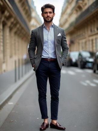 Какие брюки чинос носить с темно-коричневыми лоферами