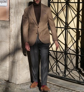 Какие водолазки носить с темно-коричневыми лоферами мужчине