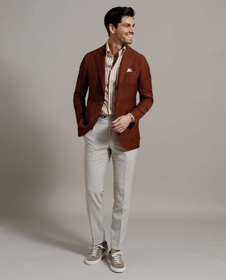Какие пиджаки носить с темно-коричневыми низкими кедами мужчине