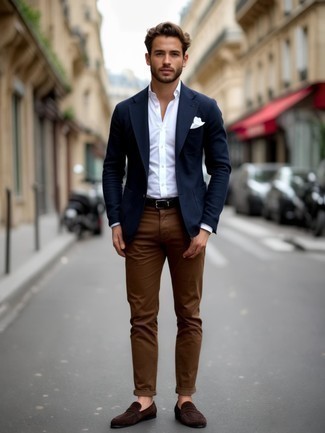 С чем носить темно-коричневые брюки мужчине