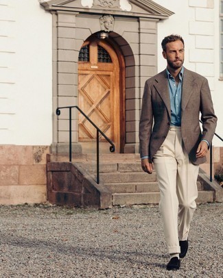 С чем носить темно-коричневый пиджак в шотландскую клетку мужчине