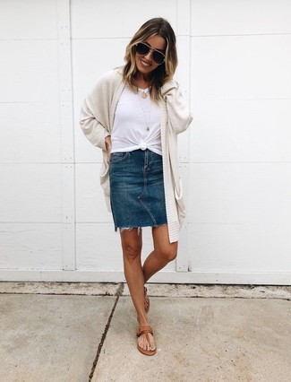 С чем носить темно-коричневые босоножек женщине