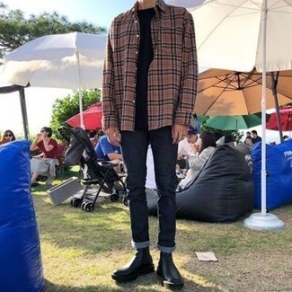 С чем носить темно-коричневую рубашку мужчине