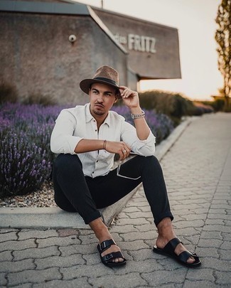 С чем носить темно-коричневую соломенную шляпу мужчине