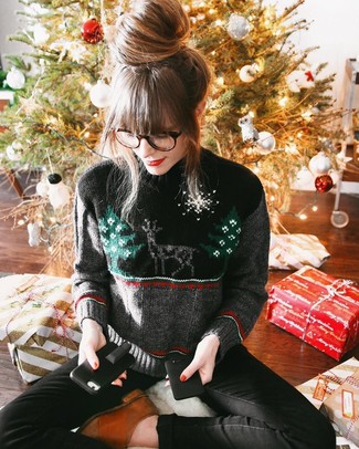 С чем носить темно-коричневые замшевые ботинки женщине