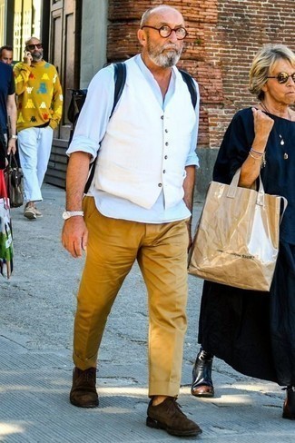 С чем носить темно-коричневые замшевые туфли дерби