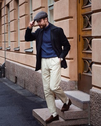 С чем носить темно-коричневые замшевые лоферы мужчине