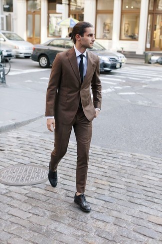 Какие броги носить с темно-коричневым костюмом