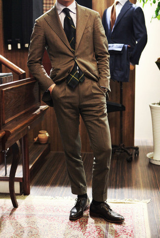 Какие туфли дерби носить с темно-коричневым костюмом