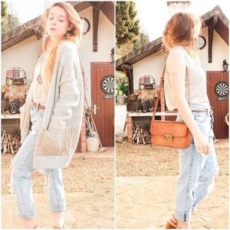 С чем носить темно-коричневый плетеный ремень женщине