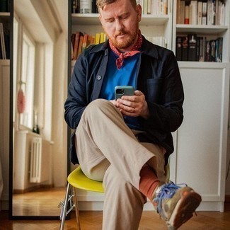 С чем носить темно-зеленые кроссовки мужчине